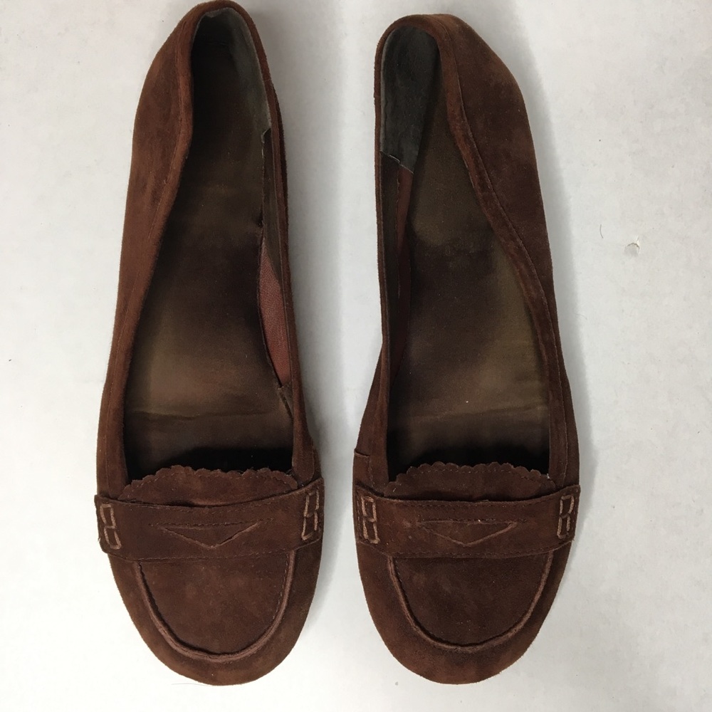 ✨ Brown suede flats